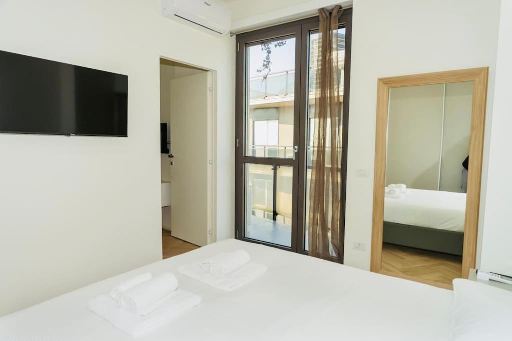 Sky View -Porta Nuova- Appartamento 2 Con Balcone Milano Exterior foto
