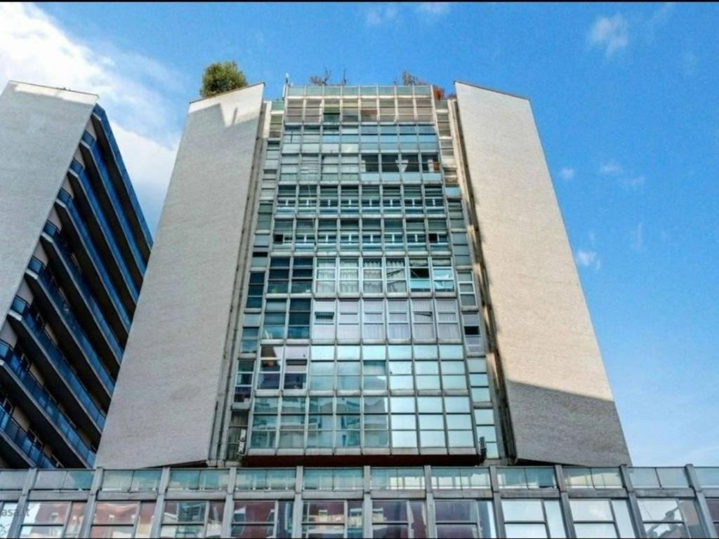 Sky View -Porta Nuova- Appartamento 2 Con Balcone Milano Exterior foto